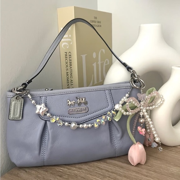 Coach Lavender Shoulder Bag - Picture 3 of 10